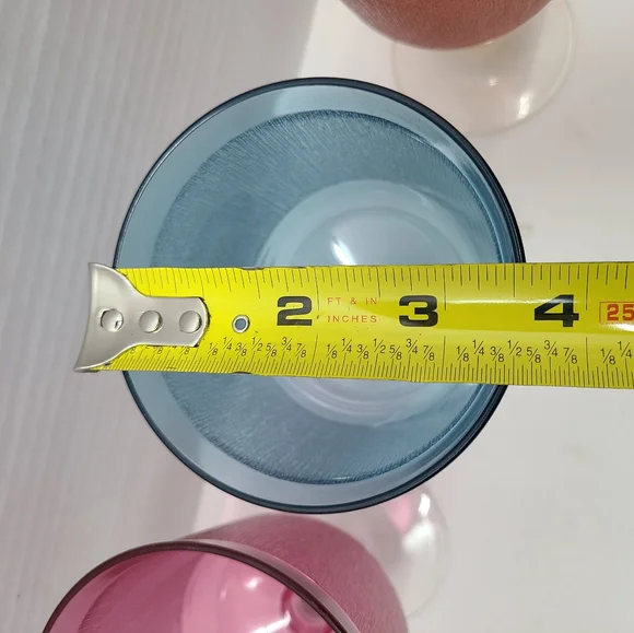 Set of 7 Vintage Plastic Stemware Goblet Cups Party Retro - Picture 3 of 7